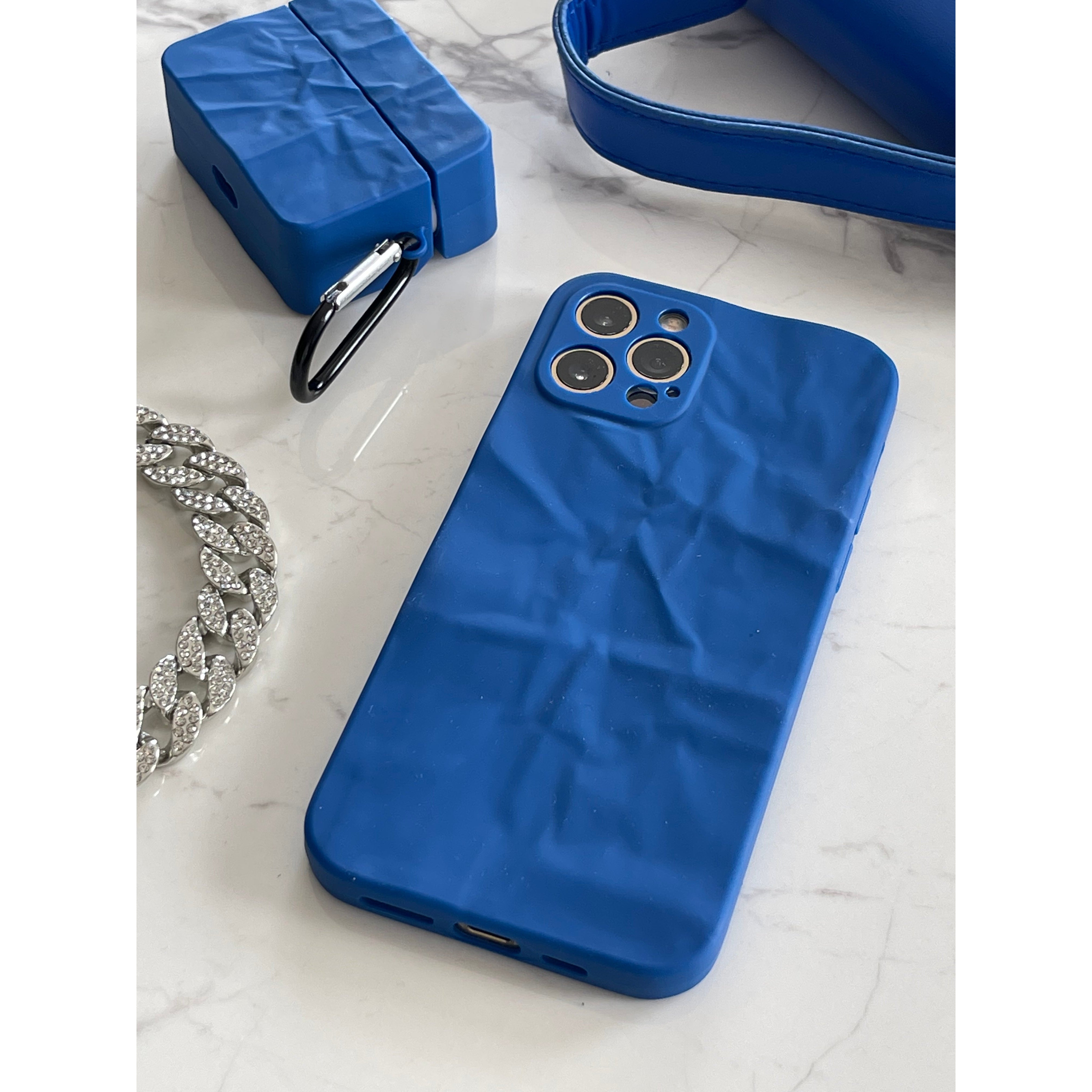 Silicone Bundle - iPhone Case with AirPods Cover