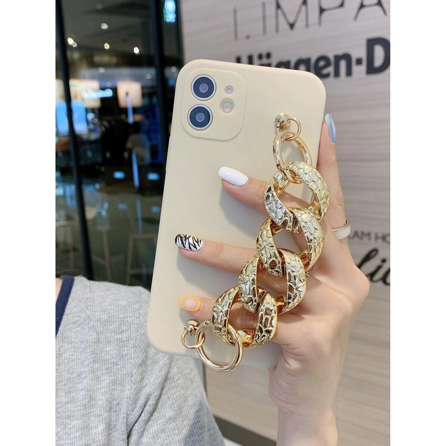 iPhone Case With Golden Chain