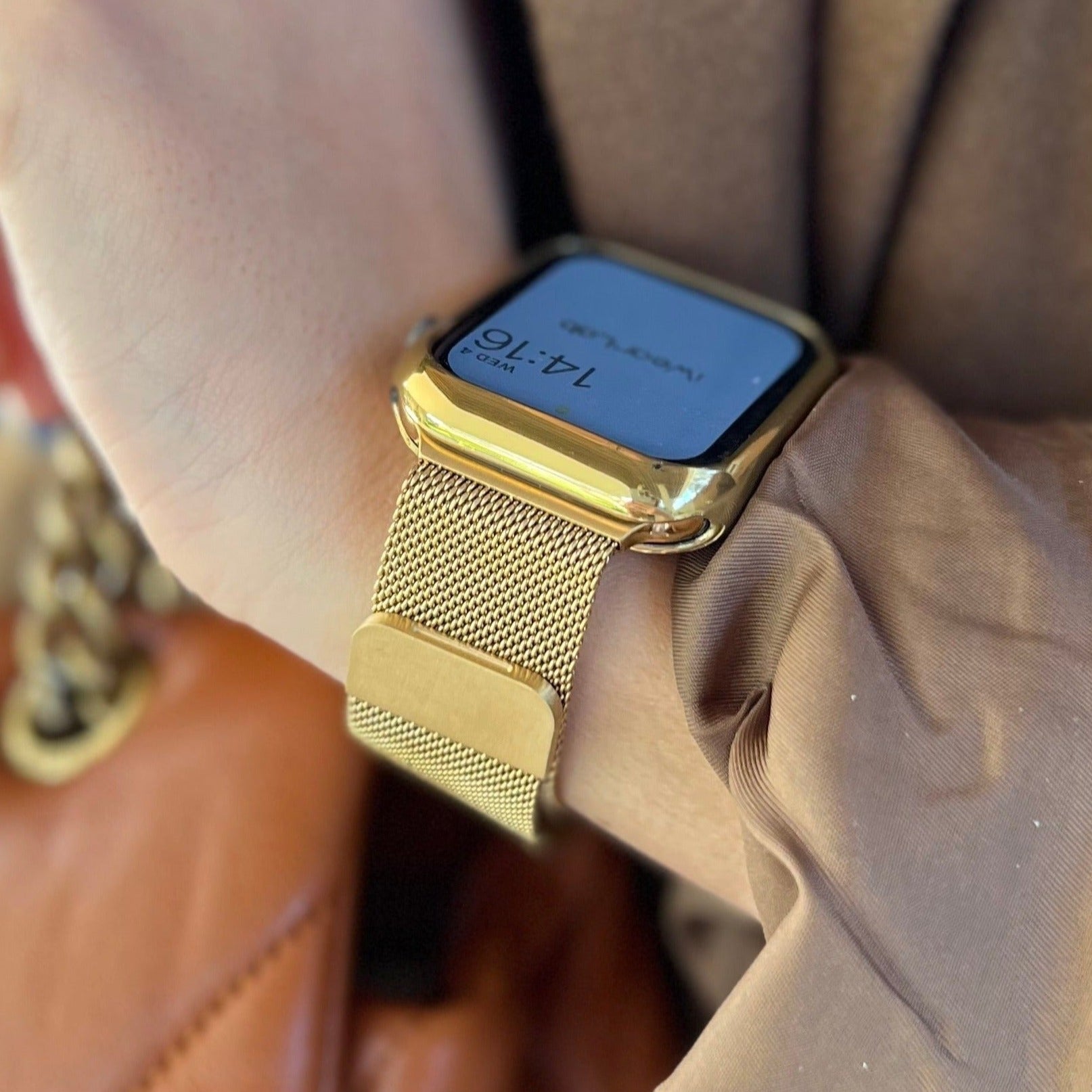 24K Gold Plated 45MM Hermes Apple Watch SERIES 8 Louis Vuitton