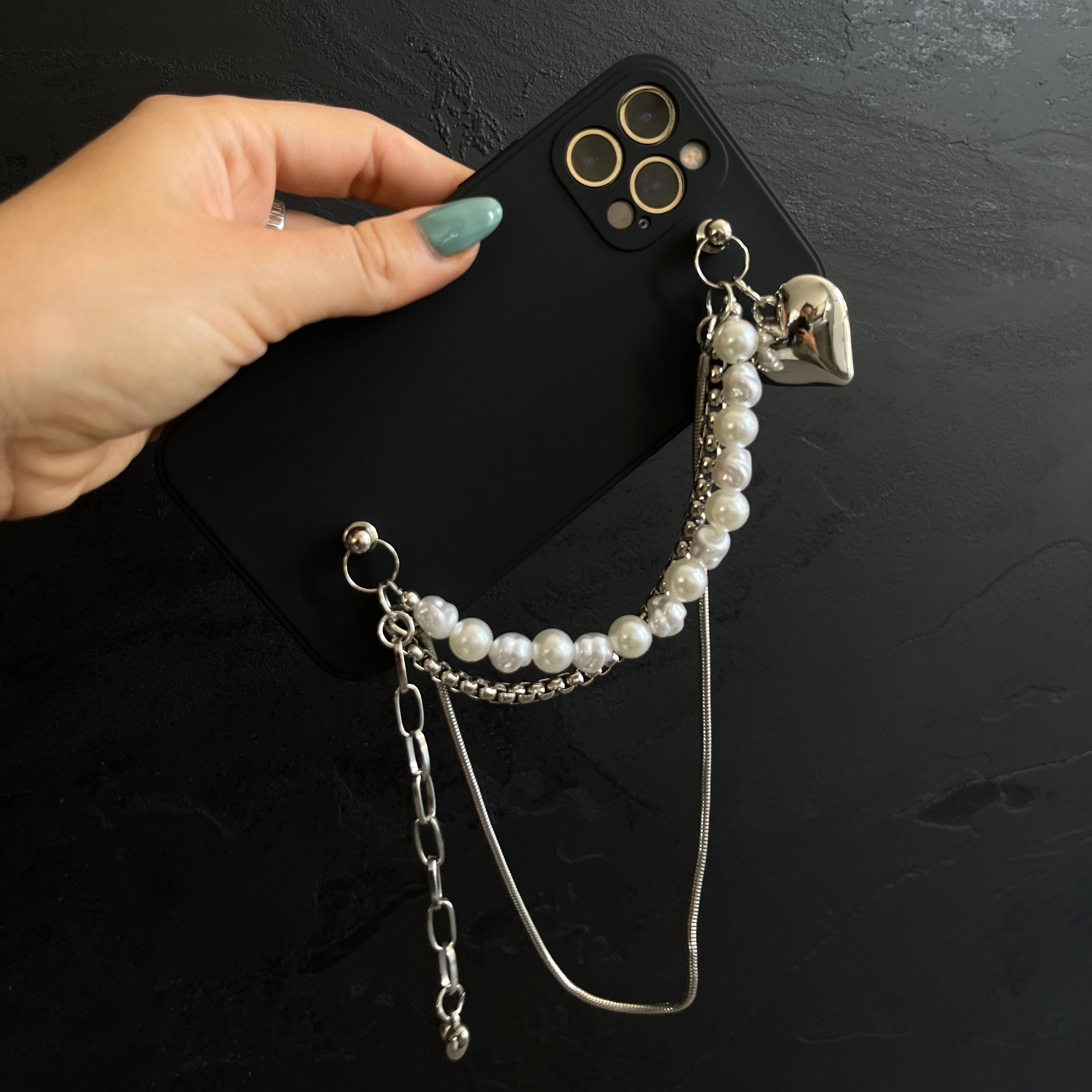 iPhone Case With Chain And Pearls